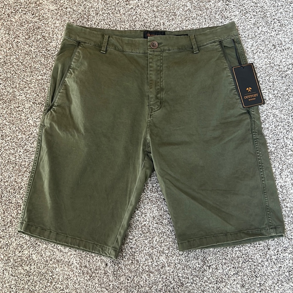 Buckle Outpost Makers Shorts